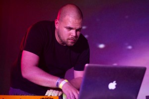 Com Truise-13