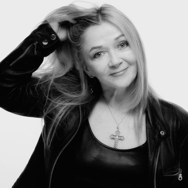 Rosie Bell falls for a vampire on “Cursed” – Beats Per Minute