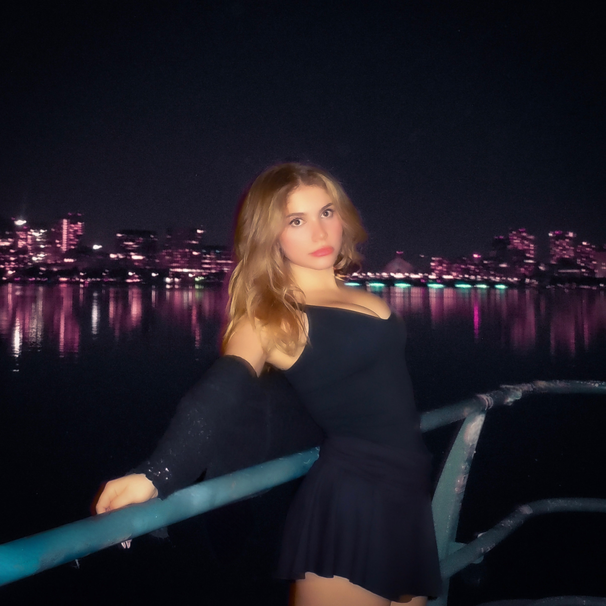 Zoey Madison offers retro charm on “Move”