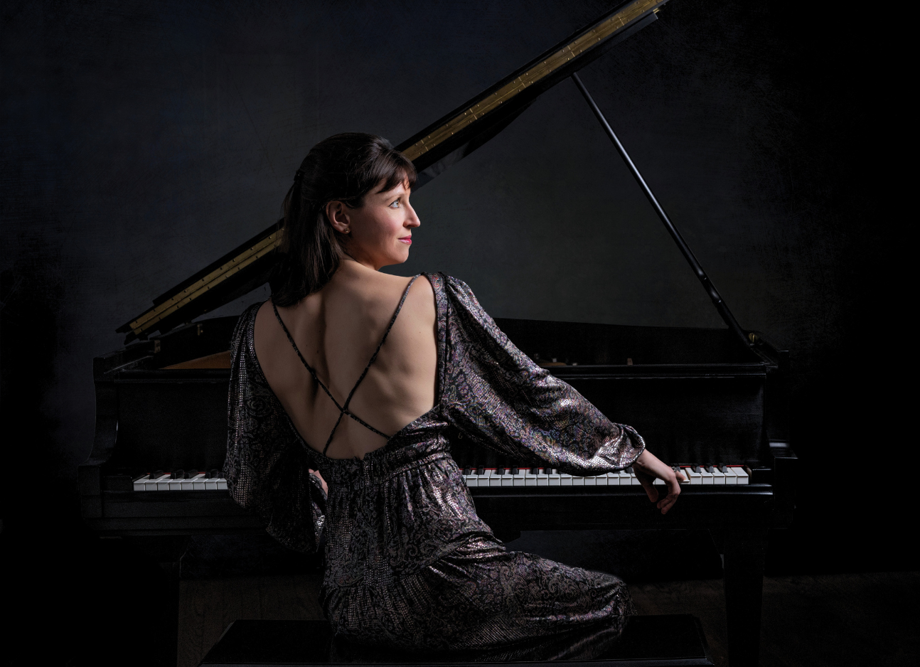Cheryl B. Engelhardt and GEM are a healing force on “Glimmer”